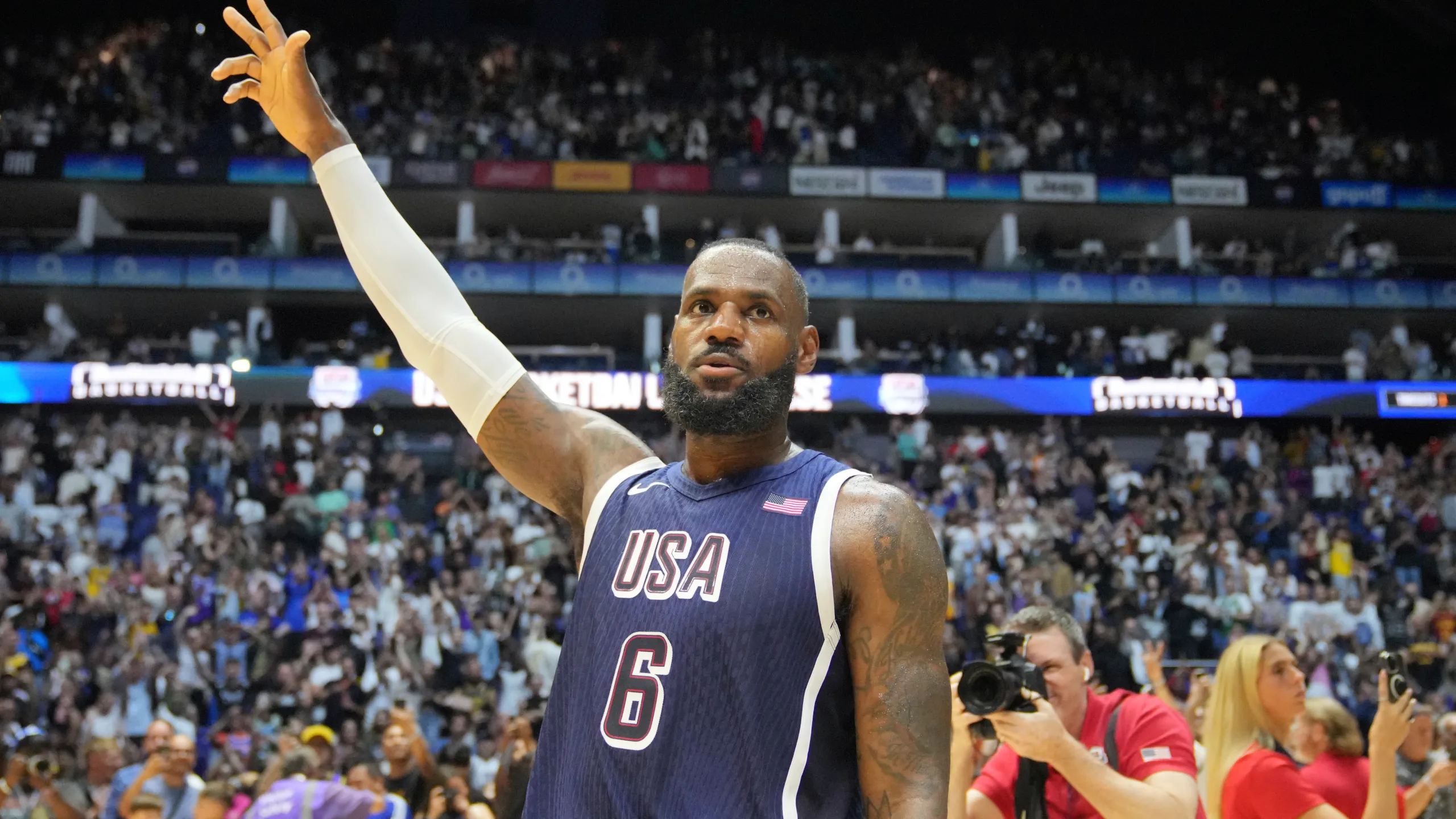 PARIS 2024: TEAM USA’S LEBRON JAMES MAKES A DIFFERENCE IN TIGHT OLYMPICS AS…