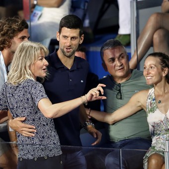 Heart Breaking: “My father has his wife unconscious; total panic” – Novak Djokovic recalls traumatic childhood memory of his mother’s injury during air raid in Serbia